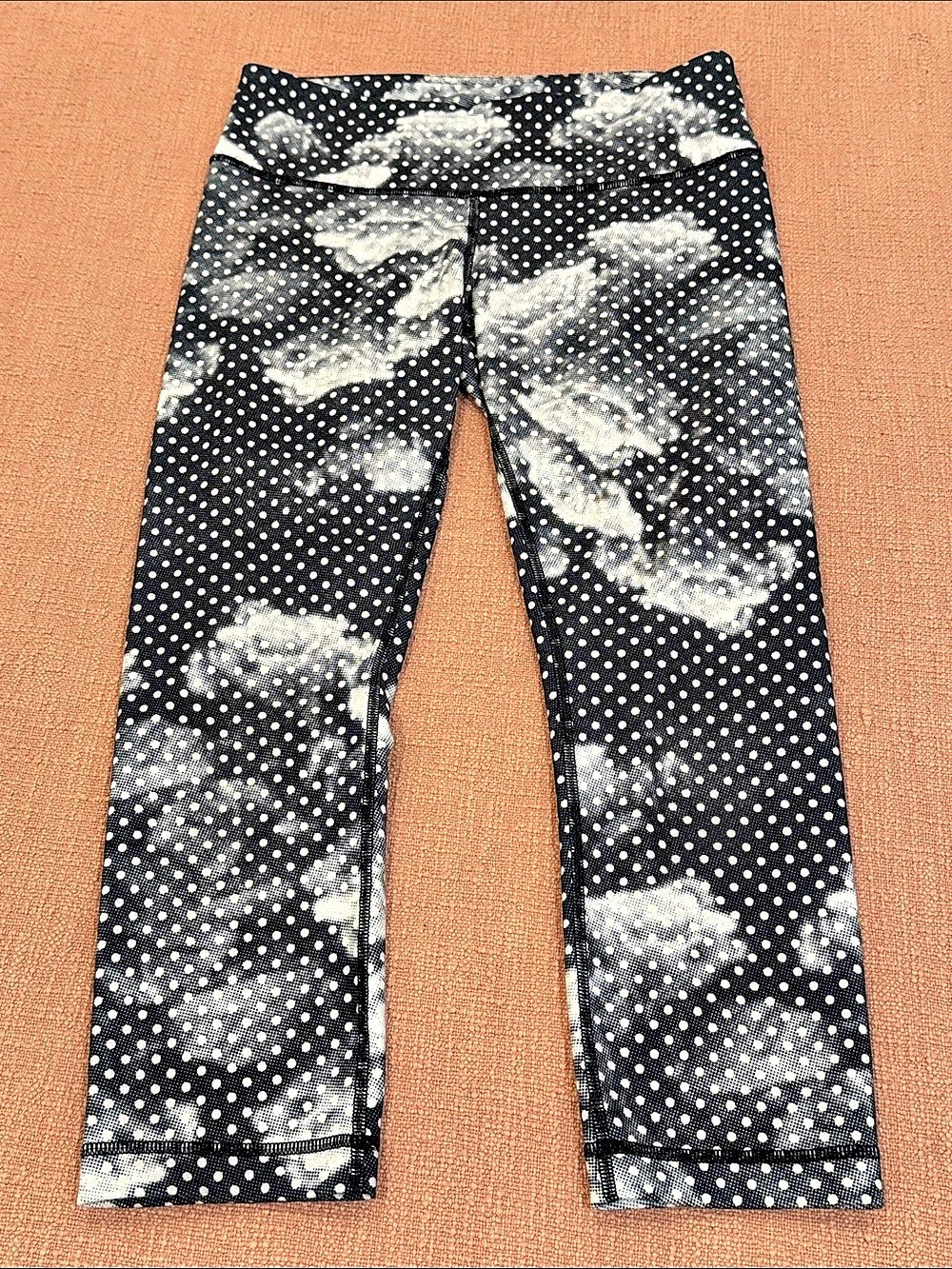 lululemon Wunder Under Crop II *Full-On Luon Leggings Black & White Size 6